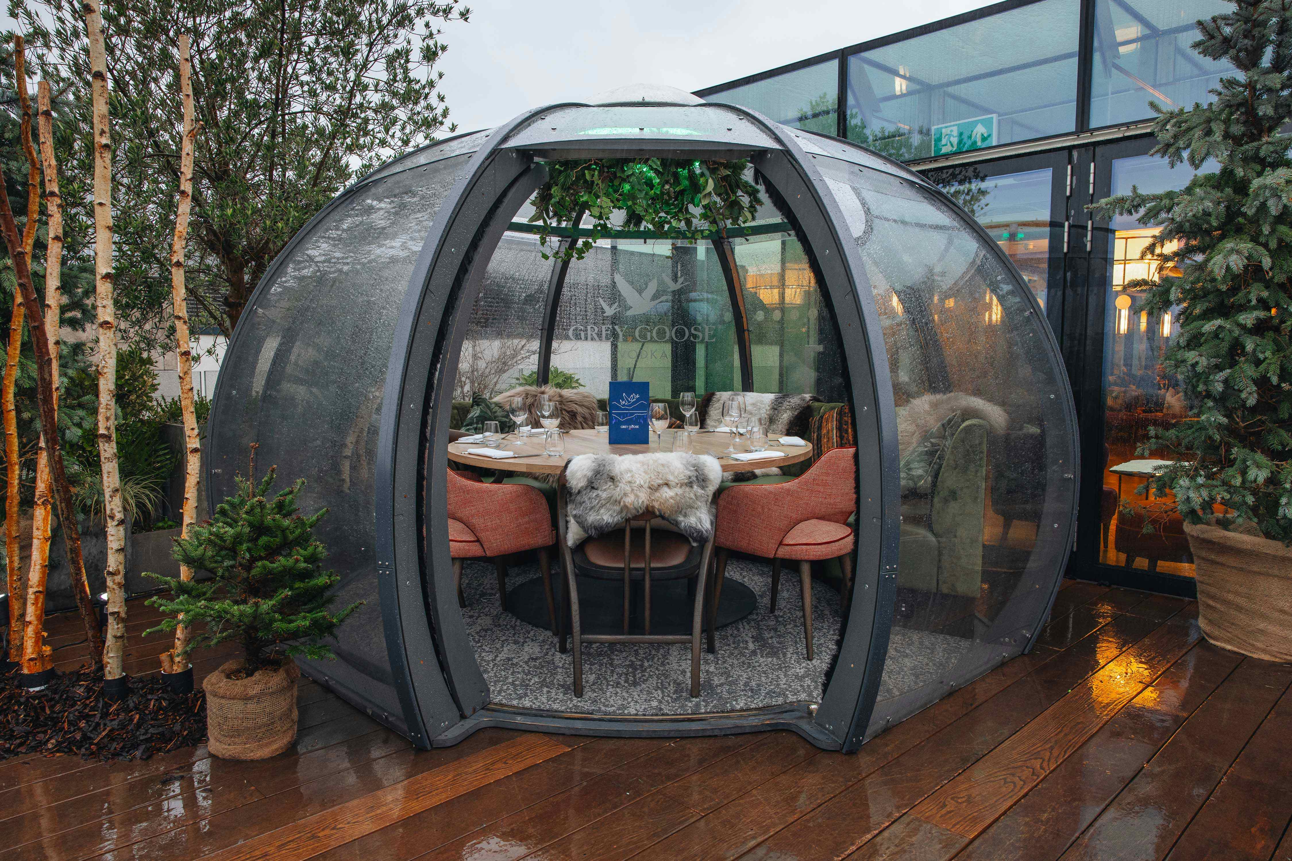Private Igloo, Aviary Rooftop Restaurant and Bar